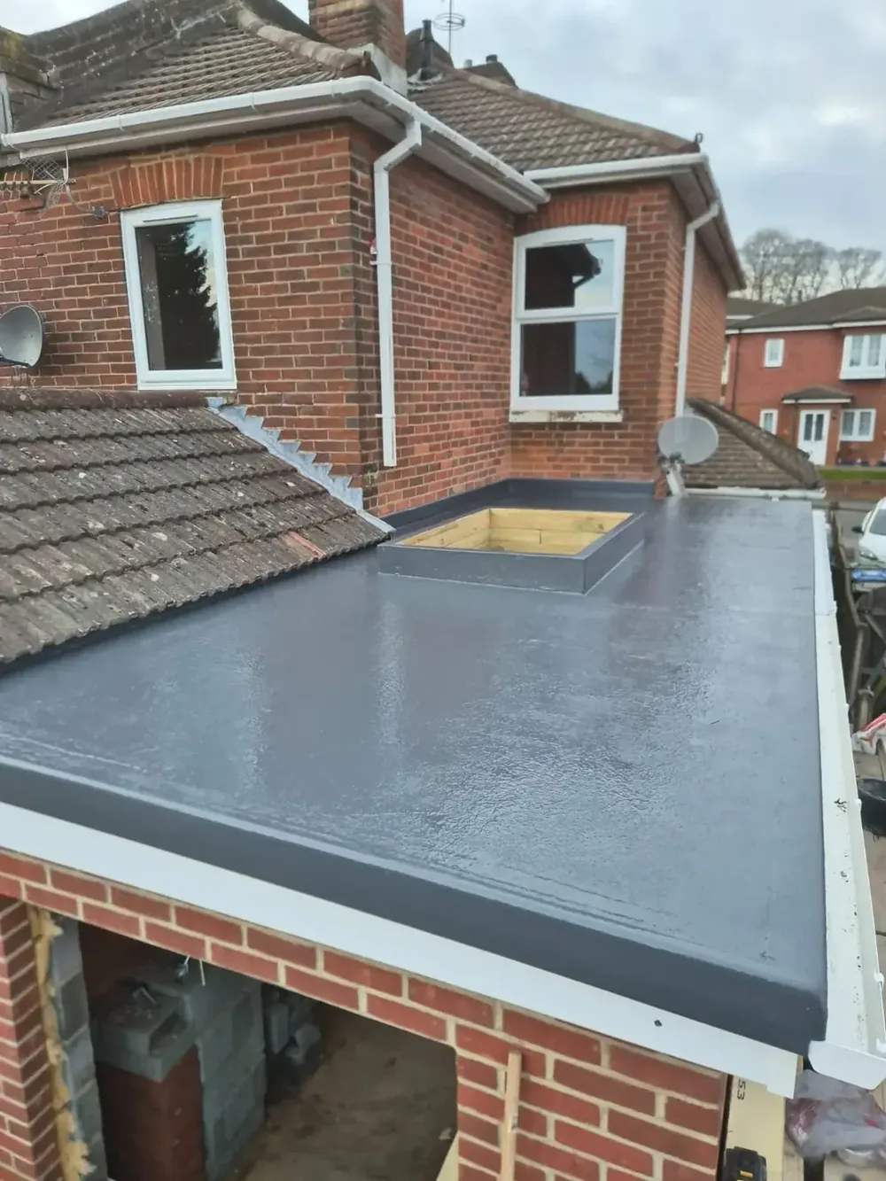 Seamless GRP fibreglass garage roof